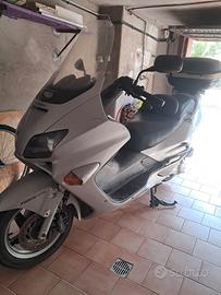 scooter Honda 250 per  problemi economici 