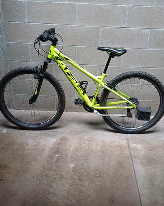 Bici Atala 27.5 Fluo/nero