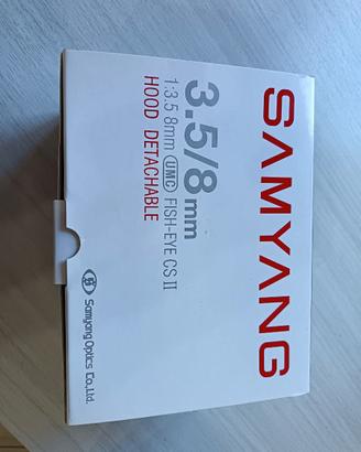 Obiettivo 8mm SAMYANG