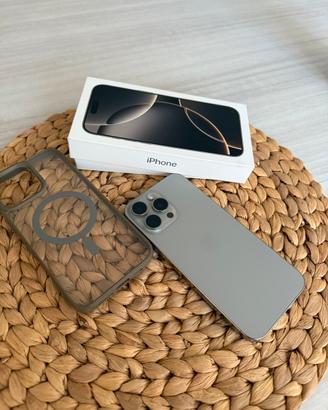 Iphone 16 pro max Titanio come nuovo