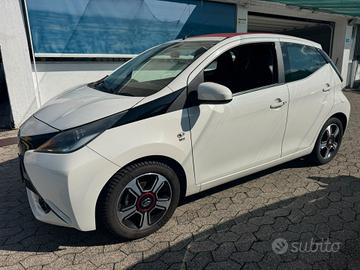 Toyota Aygo 1.0 VVT-i 69 CV 5 porte x-cite*NEOPATE