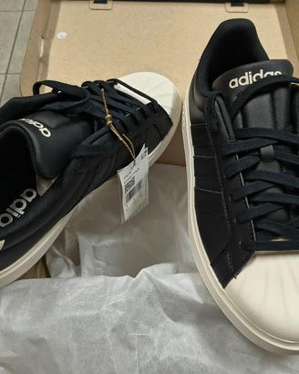 Scarpe Adidas Streettalk numero 42 NUOVE
