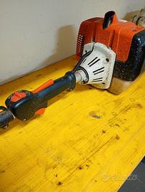 Decespugliatore e tagliasiepe