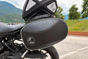 Borse laterali semirigide con supporti C-BOW