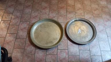 Piatti in metallo di grossa dimensione