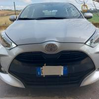 YARIS BENZINA ACTIVE