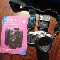 Minolta SLR Camera con accessori