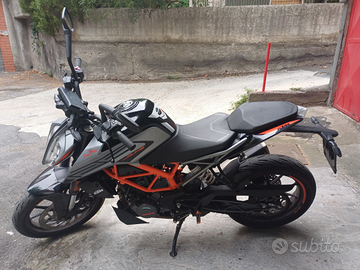 Ktm duke 125 abs