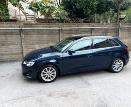 Audi A3 sport back con tettuccio