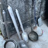 Mestoli vintage e rastrelliera porta mestoli