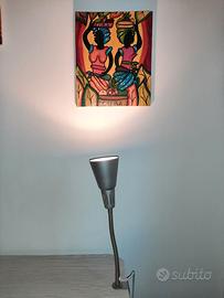 Lampada flessibile da arredamento in metallo