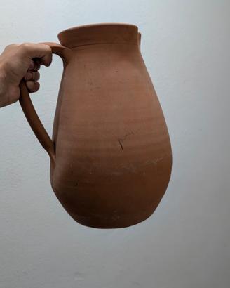 brocca sarda in terracotta per alimenti 