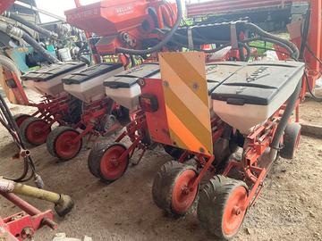 Seminatrice planter 2 khun a 6 file