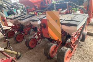 Seminatrice planter 2 khun a 6 file