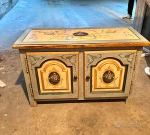 Mobile in legno in stile tirolese anni 60 vintage