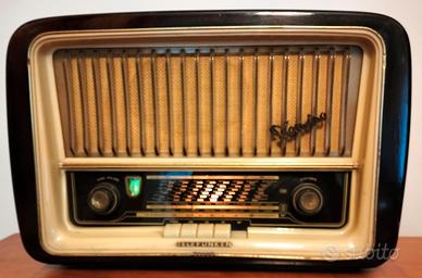 TELEFUNKEN DOMINO r176 radio vintage