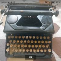 Macchina da scrivere antica 