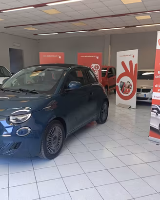 Fiat 500e 42 kWh La Prima