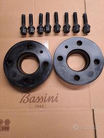 Coppia distanziali con bulloni da 20mm DACIA Sande