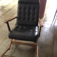 Sedia a dondolo in pelle