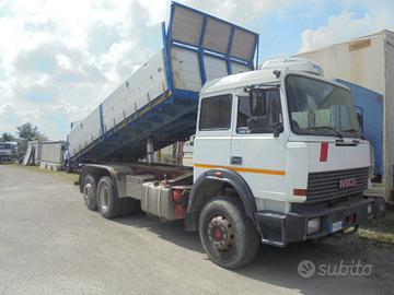 Iveco turbo240.36, 6X2, ribaltabile trilaterale