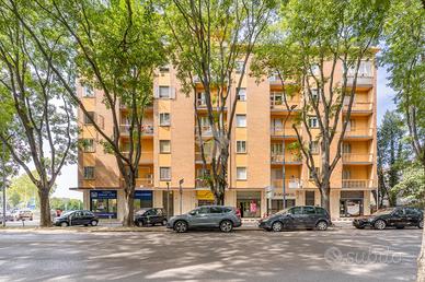 3 LOCALI A FERRARA