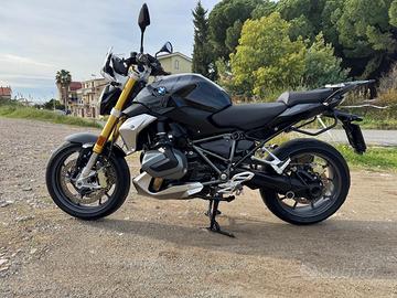 Bmw r1250 r triple black - 2024