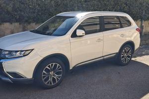 Mitsubishi Outlander 2.2 DI-D 150 CV 4WD Automatic