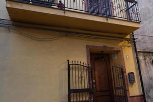 Prestigiosa casa indipendente Biancavilla