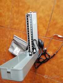 Misuratore pressione arteriosa "sfigmomanometro"