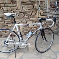 Bicicletta da corsa Cannondale Caadnove
