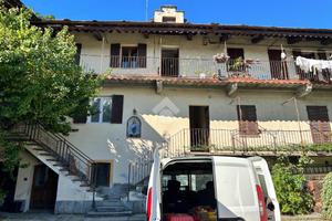 4 LOCALI A BIBIANA