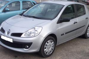 RICAMBI  CLIO 3  PER IMMINENTE ROTTAMAZIONE