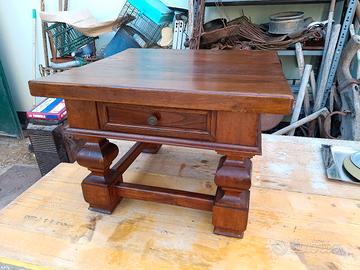 Tavolino con Cassetto in legno massiccio Vintage
