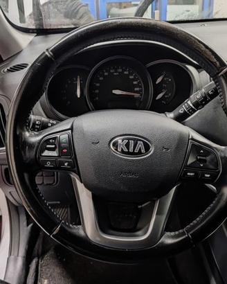 Volante KIA RIO del 2013