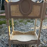 Mobile portavasi in legno