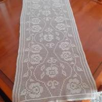 centro tavola rettangolare fatto a mano all'uncine