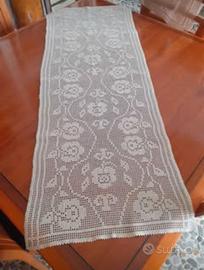 centro tavola rettangolare fatto a mano all'uncine