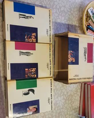 Set 3 volumi "Storia Dell'arte Italiana" Mondadori