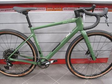 MEGAMO GRVEL WEST CARBON SRAM APEX 12V. MONO NEW