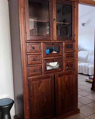Credenza con cassetti e vetrina in arte povera