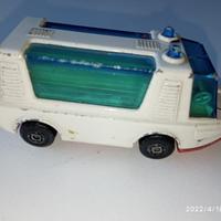 Modellino Matchbox 46 Stretcha Fetcha Ambulance