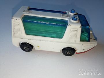 Modellino Matchbox 46 Stretcha Fetcha Ambulance