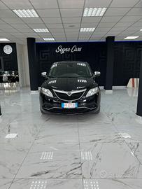 Lancia Ypsilon 1.2 69 CV 5 porte GPL Ecochic Gold