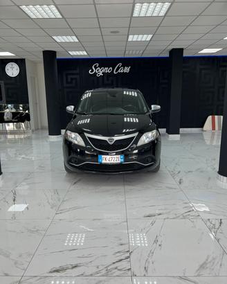 Lancia Ypsilon 1.2 69 CV 5 porte GPL Ecochic Gold