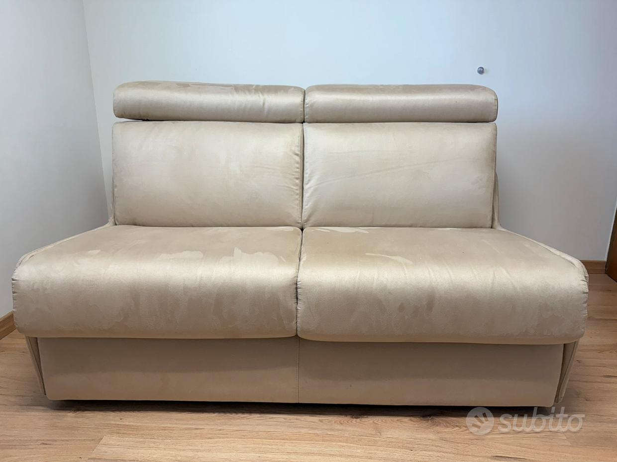 Svuota Tutto Divani A 99 Euro Poltrone E Sofa Sofa Divano Letto