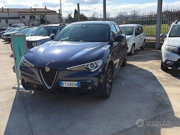 Alfa Romeo Stelvio 2.2 t Lusso Q4 210cv auto