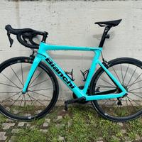 Bianchi Aria ULTEGRA 11SP 52/36