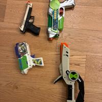 Varie armi giocattolo funzionanti