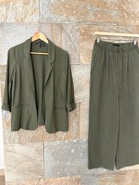 Completo giacca e pantalone